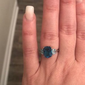 Sterling Silver 💙 Ring Bomb Party Ring / Size 6